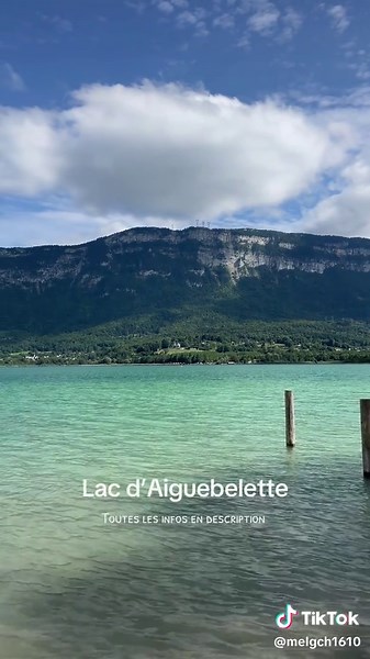 Lac d’Aiguebelette 💦 Petit paradis a 1h30 de Lyon 📍 - Parking gratuit - Entrée plage 4€ - Baignade surveillée 🐬 - Bar & Restaurants 🍽️ #summer #lyon #lacaiguebelette #lac #safeplace #foryou
