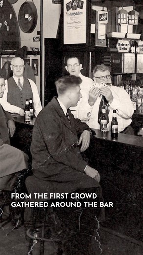 Chicago has always had a flair for the extraordinary. From its earliest illusionists to the masters of today, our city continues to redefine the art of magic. | Chicago Magic Lounge