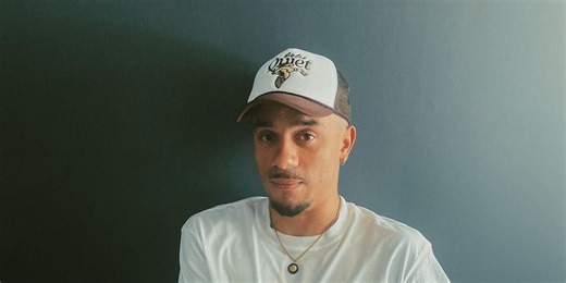 “J’ai un bête de rôle” : Mister V aux anges, le Youtubeur va jouer dans le prochain Transformers ! - Télé-Loisirs