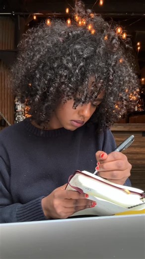 Hali Jama 🍵 on Instagram: "They call Gen Z lazy, distracted, not ready for the workforce. Wrong. 📊55% of us work a job or side hustle on top of school. 📊Nearly 60% are in multiple campus orgs. I teamed up with @quizlet to set the record straight, Gen Z isn’t falling behind, we’re leveling up. #QuizletPartner"