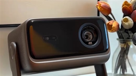 X7Pro新品实测，画质清晰到细节拉满，观影体验直接升级，手持拍摄稳如老友，暗光环境也能轻松出片，真实还原生活每一刻。