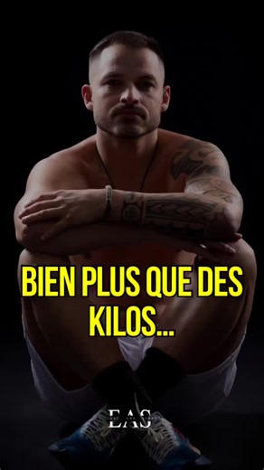 Ta transformation ne s'arrête pas à la balance. ⚖️ Perdre du poids, c’est bien. Mais retrouver l’énergie de jouer avec tes enfants après une journée de boulot, c’est mieux. Retrouver une clarté mentale qui te rend imbattable au bureau, c’est ça la vraie victoire. 🏆 Le programme FIT PRO n'est pas qu'un plan d'entraînement, c'est un