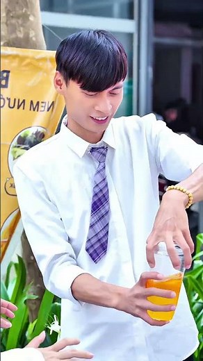 "She started flying when they threw juice on her... 😱✨"