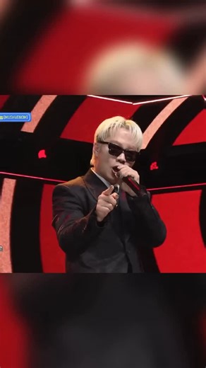 머쉬베놈 MUSHVENOM on Instagram: "엠카 ㄷㄹㄷㄹㄷㄹㅍ3️⃣ #머쉬베놈 #이박사 #돌림판 #엠카운트다운 #mcountdown"