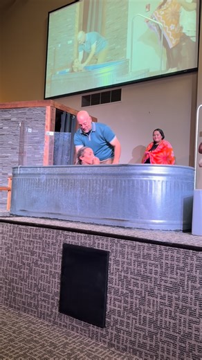 Shannon Crawford - Online Fitness Coach on Instagram: "11•30•25 For the past few years I have felt like something has been missing. My relationship with God has never been a strong and faithful one. Honestly I was going in the complete opposite direction. This year I’ve felt this strong pull to rebuild my faith and it’s a feeling I can’t explain. I’m so happy I stopped fighting this feeling. I surrender 🤍"