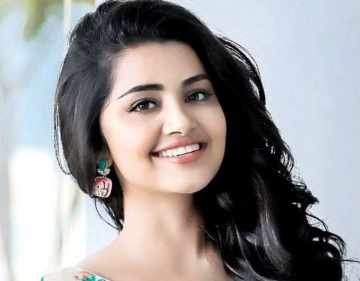 Anupama Parameswaran Height, Age, Boyfriend, Family, Biography & More » StarsUnfolded