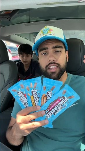 Trying the new Feastable flavors!