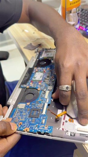 ELITEBOOK KEYBOARD REPLACEMENT 💻🔧 Is your EliteBook keyboard giving you trouble? Don't worry, Laptop Repair has got you covered! 🔧💻 We offer **Grade A** and **Grade B** keyboard replacements at different price points to fit your budget: ✨ **Grade A**: Original quality, brand new keyboards for a seamless typing experience ✨ **Grade B**: High-quality, refurbished keyboards at a more affordable price Our expert technicians will ensure a smooth and efficient replacement process. **Get in touch t
