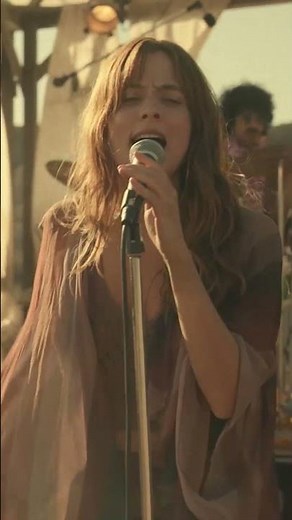 Sam Claflin loves the magic of when the band is together ❤️ 🎸 | Daisy Jones & The Six