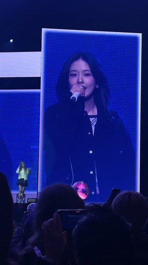 This happened btw, their poor eardrums 🥲#Ive #soundcheck #아이브 #ive1stworldtour #iveconcertinsydney