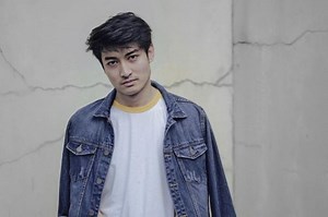 Lirik Lagu 'Langit Favorit' - Luthfi Aulia, Lengkap dengan Makna di Baliknya - Sonora.id