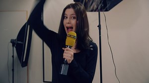 42K views · 669 reactions | Heute läuft die 5.555. Folge von "Unter uns". Zeitgleich startet der neue offizielle "Unter uns"-Instagram-Channel mit tollen Fotos und Videos von deinen Serienlieblingen. Gleich mal reinschauen! => https://www.instagram.com/unteruns/ | Unter Uns | Facebook