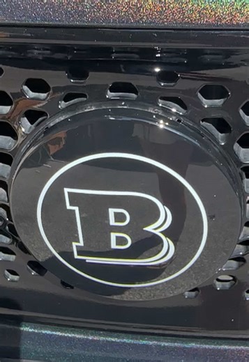 Choosing the Right Color for Holographic Car Wraps