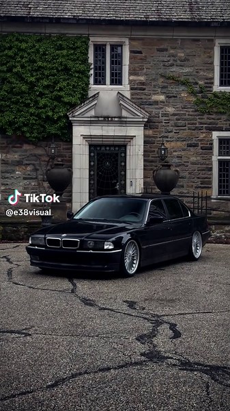 Exploring the BMW E38 7 Series: The Best Era of Luxury