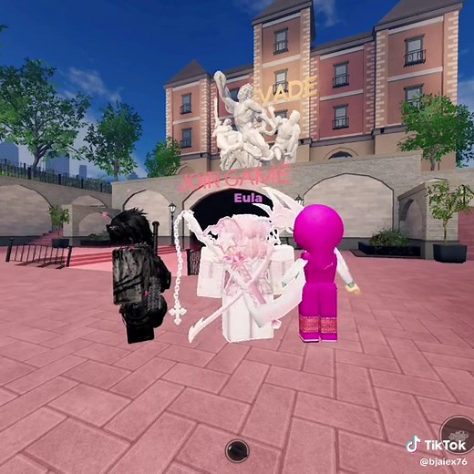 Exploring Friendship Harmony in Roblox with Bennett