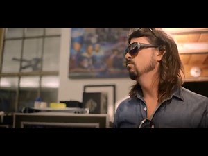 Dave Grohl funny moments (part 2/3)