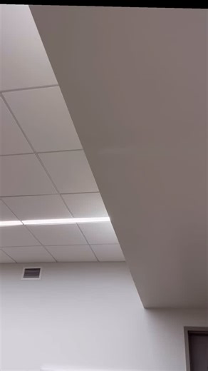 Tonight, Bay Ridge Cares delivered 850 Thanksgiving meals to neighbors across our community — and we couldn’t have done it without you. 💛🦃 To the 100 volunteers who packed, drove, organized, lifted, sorted, and showed up with huge hearts: thank you. Your compassion is what makes this tradition not just possible, but powerful. Every meal delivered tonight carried a little bit of Bay Ridge kindness with it — and we are so grateful for everyone who helped make this happen. Thank you for showing w