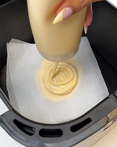 Perfect pancakes made easy in the air fryer! 🥞🤤 | Creative Bee