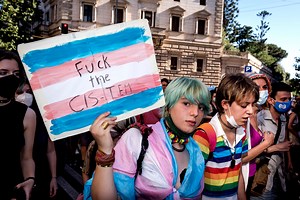 In Italia ci sono 400mila persone transgender ed è tempo che la legge si adatti