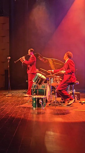 Merci a Agora Pôle Culturel de Limonest de me faire confiance pour la programmation des automnales du blues. Le jeudi 6 novembre Dom Pipkin / Vince Bassou Ophélie Luminati Stephane Barral Cats Collecto ET le vendredi 7 novembre David Hermlin Sascha Kommer Lorenzo Baldasso | Stephane Barral Cats Collecto