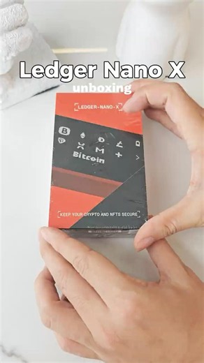 Bitcoin ETF Money Is Moving. Why Are Your Keys Still Online? #ledger#selfcustody#unboxing