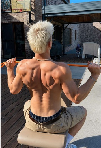 ✅ Apprends cette routine, de mobilité pour rendre ton corps plus fonctionnel 👌🏼 🛍️ Commente « élastique »en commentaire pour recevoir le lien de chez prozis avec le code promo 🤝 @prozis @prozisfrance - - - #mobility #calisthenics #streetworkout