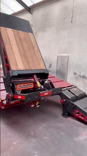 AGRI-BALE’s BRAND NEW 34ft custom built Grizzly lowloader trailer - Red wine finish! 🍷