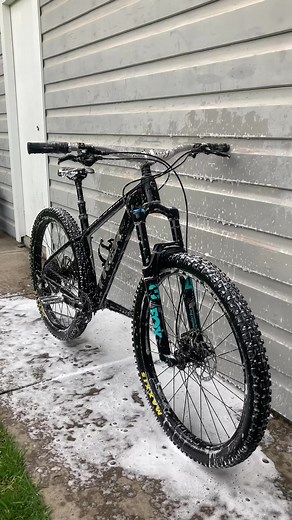 Maxed Out Trek Roscoe: The Ultimate Bike Life Experience