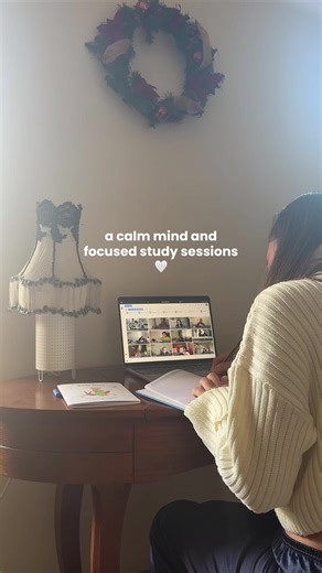 All I want for Christmas is a calm mind and focused study sessions 💙🙏 #studytok #studymotivaton #studystream #2026 #christmas