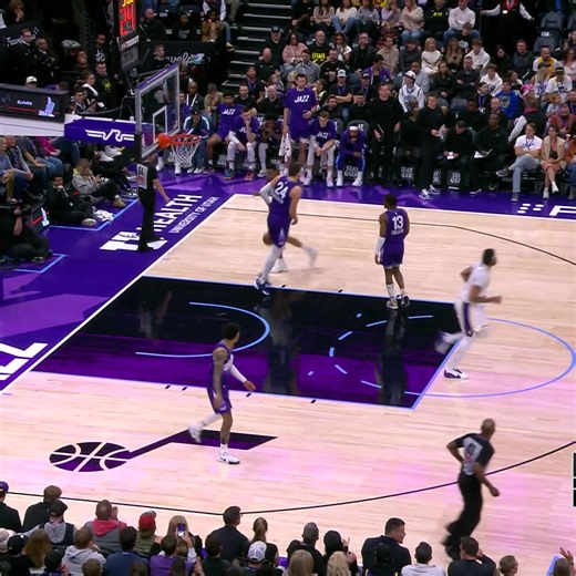 184K views · 2.1K reactions | The Los Angeles Lakers took the dub in Salt Lake City   Anthony Davis: 33 PTS I 11 REB  LeBron James: 27 PTS I 14 AST  ALL-IN viewing experience! Watch games live and on demand with NBA League Pass  on.nba.com/3Fl8aNB #NBAPhilippines #NBAHighlights | NBA Philippines | Facebook