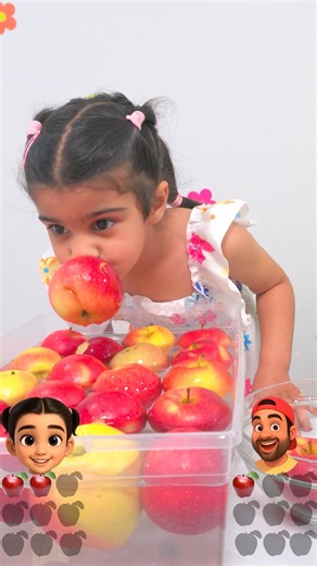 Learn the family fun time | 🍎 JAZ WINS THE BOBBING FOR APPLES CHALLENGE! 🏆#shorts