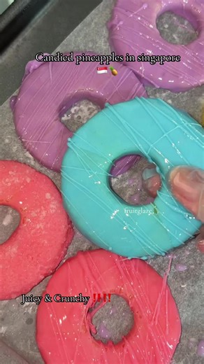 Candied pineapples in Singapore 🇸🇬 Made using 100% halal-certified & vegan friendly ingredients. 🥰 Candied Grapes Singapore by Fruit Glaze Candied fruits 🔎 Looking for the best Flavoured Candied Grapes in Singapore? ✨️ Fruit Glaze Candied Fruits delivers the best candied fruits in singapore! Each candied grape is freshly made using only premium vegan and halal ingredients with upmost hygiene to give you the best experience! 💖 Classic Iconic Coatings. Fruit Glaze candied fruits’s candied fru