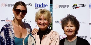 Dee Wallace Presented With Woman Of Influence Award At Women Filmmakers Showcase 2022 In Santa Monica