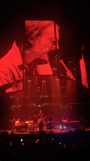 Radiohead Live Concert Europe Tour #radiohead #concert