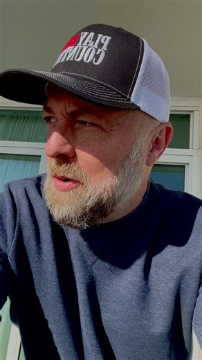 Taking some time out to get away to relax and write some songs! ☀️ | Steven Wood Music