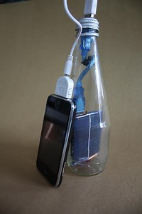Solar 7-up: Solar Phone Charger in a Bottle