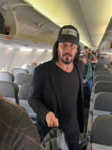 John Wick acaba de embarcar rumo ao Irã. Siga o Marcos Jeeves nas redes sociais. Instagram: @marcosjeeves YouTube: @marcosjeeves #johnwick #matrux #macosjeeves #keanureeves #sp contato assessoria: mjvassessoria@gmail.com @JAC KYAN