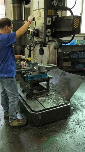 Mold Machining: A Close-up Look at Mold Drilling