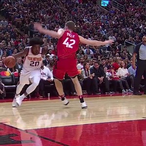 It’s the latest “Ball on a String” plays, presented by Black Diamond Cheestrings. | NBA Canada