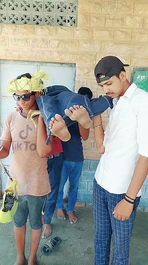 Acting kesi lagi hamari #comedy_video 🤣🤣#viral_tik_tok #frypage #tiktokmv #foryoupage #trending