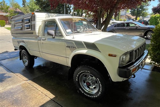 No Reserve: Original-Owner 1982 Toyota Pickup SR-5 4×4 5-Speed