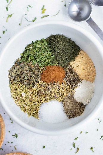 Greek Seasoning Recipe - Evolving Table