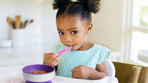 Munchkin® Raise™ Toddler Fork and Spoon Utensil Set, Rest Keeps Tip Off Table, BPA Free, 4 Pack, Pink/Purple