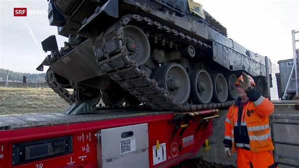 25 Leopard-2-Panzer auf dem Weg nach Deutschland