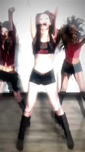 LARA MEGAN AND YOONCHAE