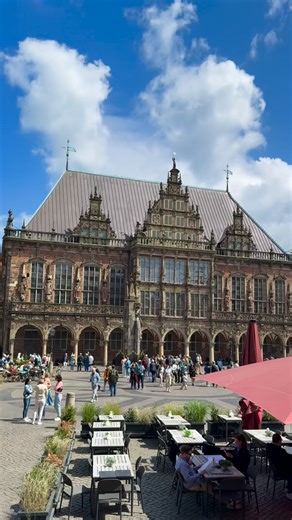 Simon 🎒 on Instagram: "Bremen📍is a historic city in northern Germany, famous for its medieval architecture, the Bremen Town Musicians statue, and the UNESCO-listed Roland statue. Its river Weser flows through the city, adding to its picturesque charm.🌿🕊️ . . . #bremen #germany #travelhistory #germantown"