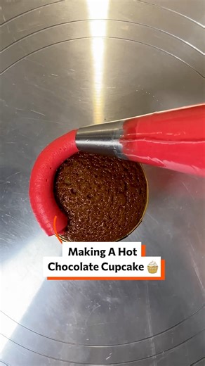 Making a hot chocolate cupcake🧁 | Twisted