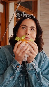 Fresh, feel-good and made for real summer moments 🍔☀️ Everything’s made fresh to order. From hand-pressed Aussie beef patties to locally sourced calamari and tender juicy chicken. What are you waiting for? Grab your mates and soak up the sun at Betty's. Real food. Real vibes. Real summer moments. | Betty’s Burgers