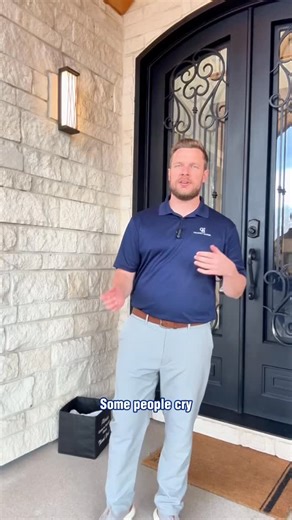 I’ve spent the last few weeks showing homes that prove ownership in Denver is possible at a lot of different price points. Consider this one the “dream big” edition. A $2M home that’s beautifully done and the kind of place you tour and immediately start mentally rearranging your Christmas decor. Whether you’re saving, or planning part of understanding the market is seeing the full range of what’s out there. 🏡 Thank you to my fellow Coldwell Banker agents Mary Rose & JJ Alexander for letting me 