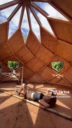 Construcción de un Geodésico en Hawaii en 7 Días